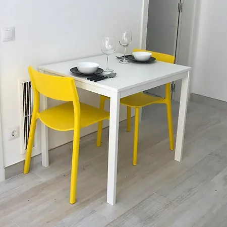 Ginosi Eccentric Apartel