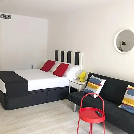 Ginosi Eccentric Apartel Castelldefels