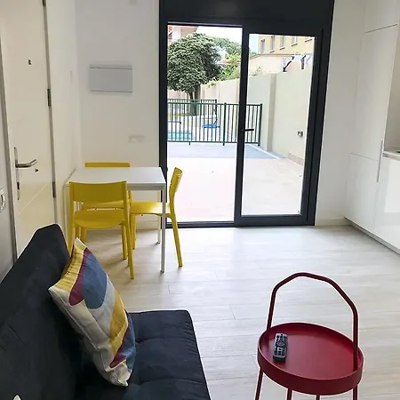 Apartment Ginosi Eccentric Apartel Castelldefels